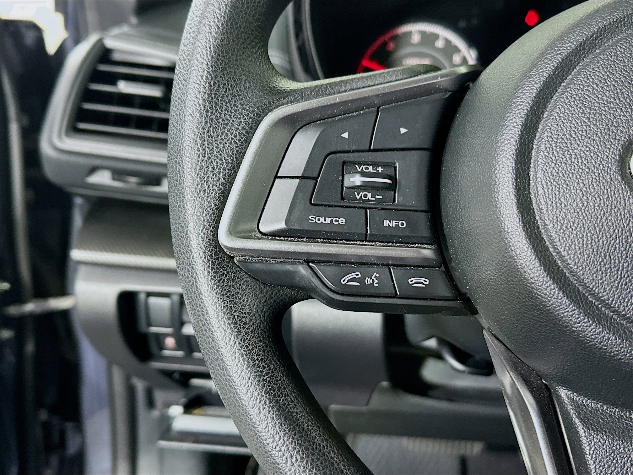 Used 2017 Subaru Impreza 2.0i AWD/4WD image 16