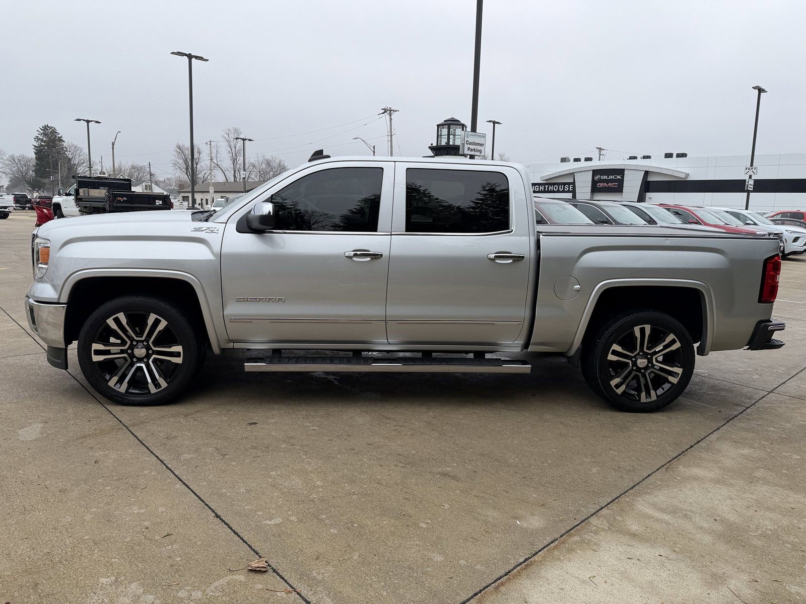 Used 2015 GMC Sierra 1500 SLT w/ SLT Crew Cab Value Package image 8