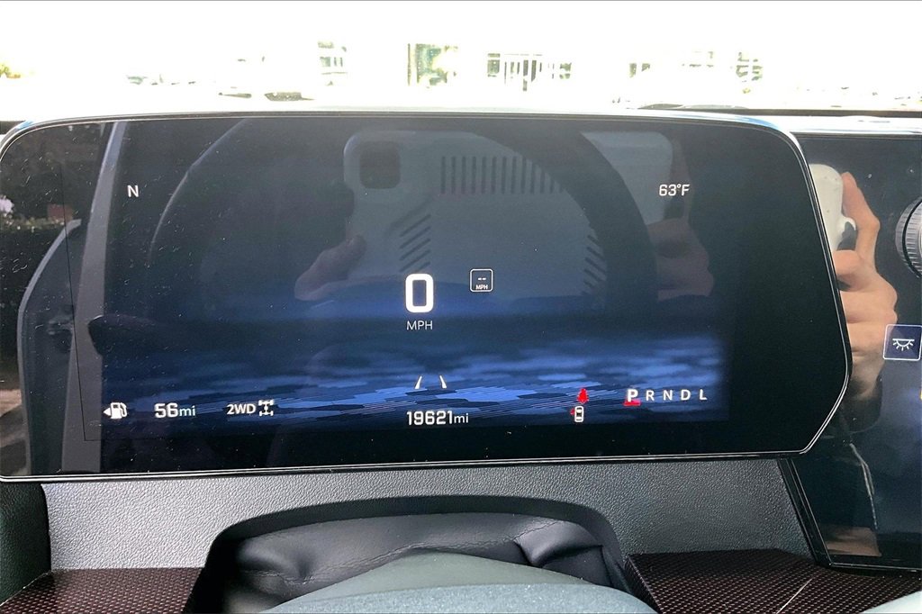 Used 2025 Chevrolet Traverse Z71 w/ Driver Confidence Package image 9