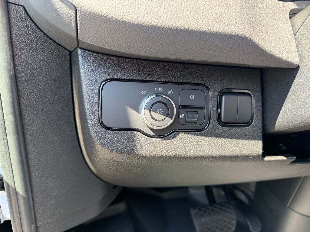 New 2026 Mercedes-Benz Sprinter 2500 image 14