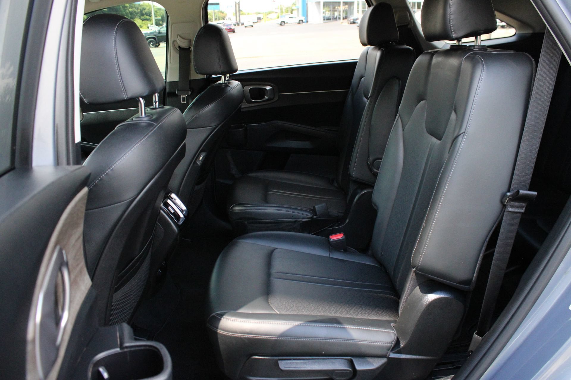 Used 2021 Kia Sorento EX w/ Panoramic Sunroof Package AWD/4WD image 19