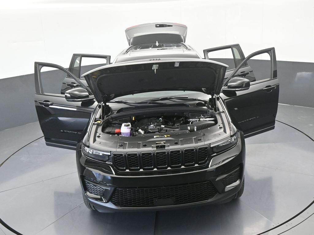 New 2025 Jeep Grand Cherokee Laredo image 63