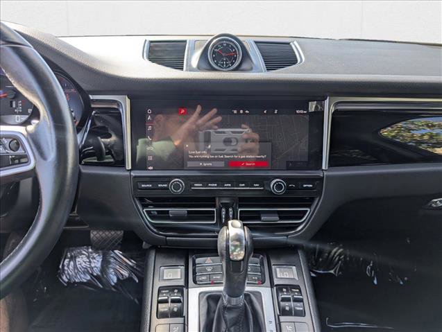 Used 2020 Porsche Macan image 13