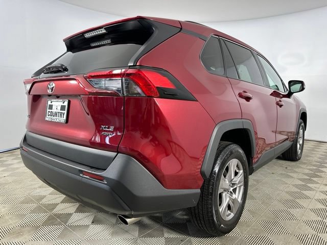 Used 2022 Toyota RAV4 XLE w/ Convenience Package AWD/4WD image 12