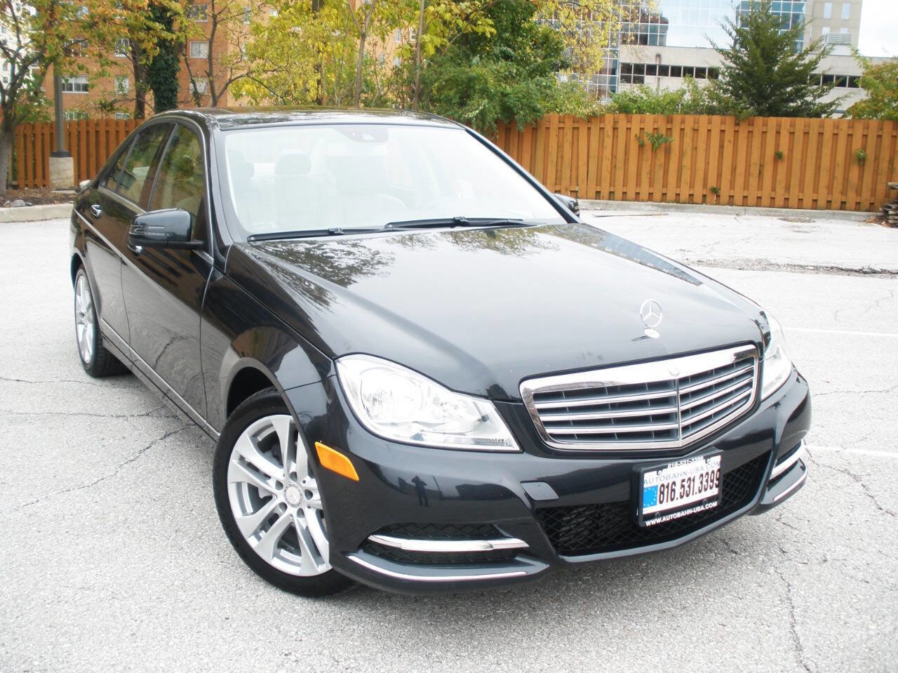 Used 2013 Mercedes-Benz C 250 Sedan image 2
