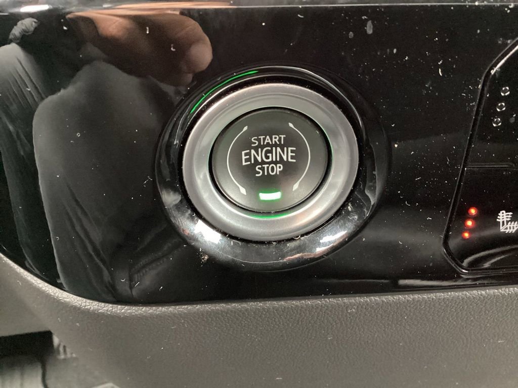 Used 2023 Chevrolet Silverado 1500 LT image 23