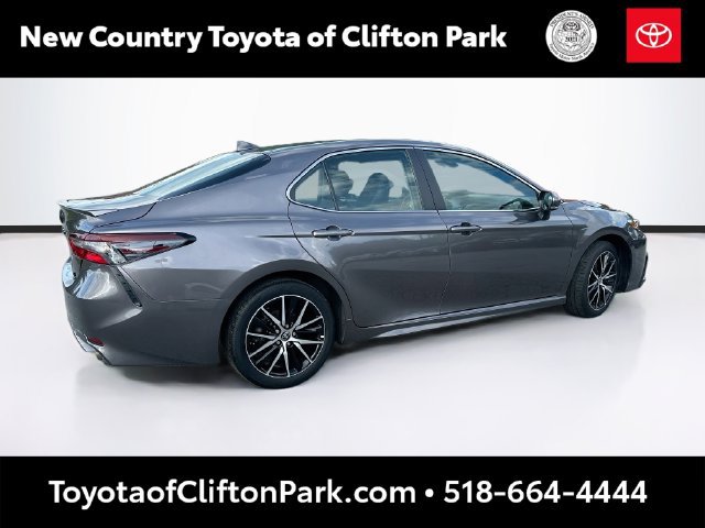 Used 2024 Toyota Camry SE w/ Cold Weather Package AWD/4WD image 7