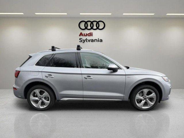 Certified 2025 Audi Q5 2.0T Premium Plus w/ Premium Plus Package image 8