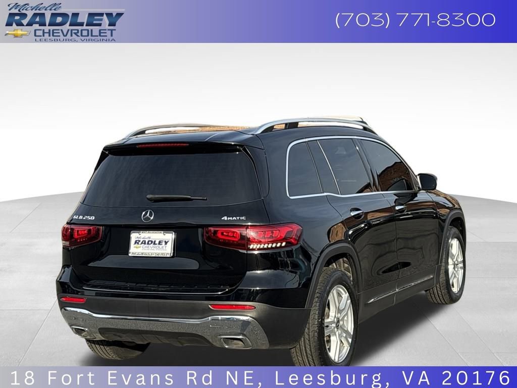 Used 2022 Mercedes-Benz GLB 250 4MATIC image 9
