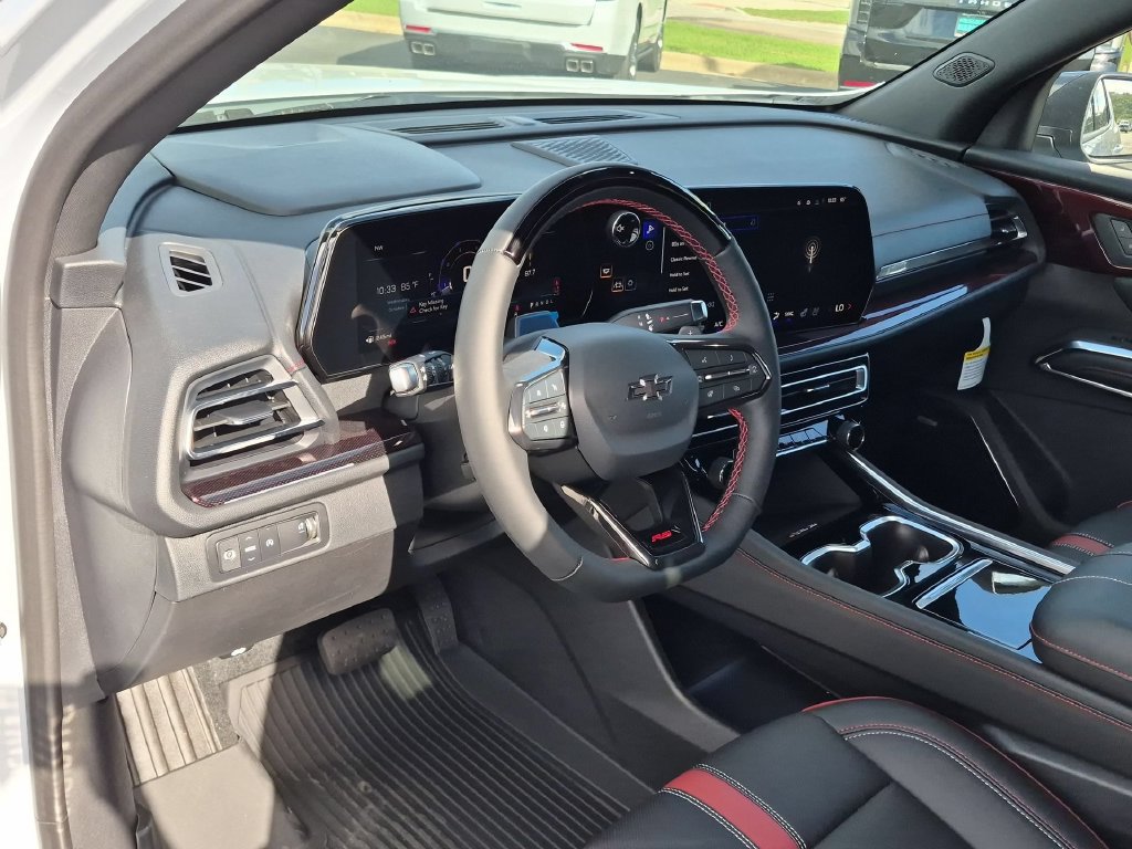 New 2027 Chevrolet Traverse RS w/ LPO, Floor Liner Package FWD image 9