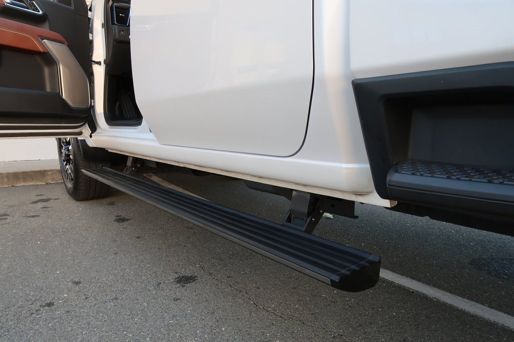 Certified 2025 GMC Sierra 2500 Denali Ultimate image 9