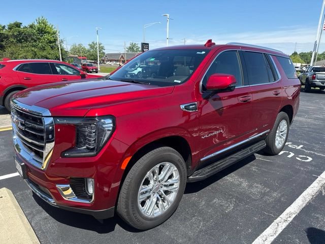 Certified 2023 GMC Yukon SLT w/ SLT Premium Package AWD/4WD image 1