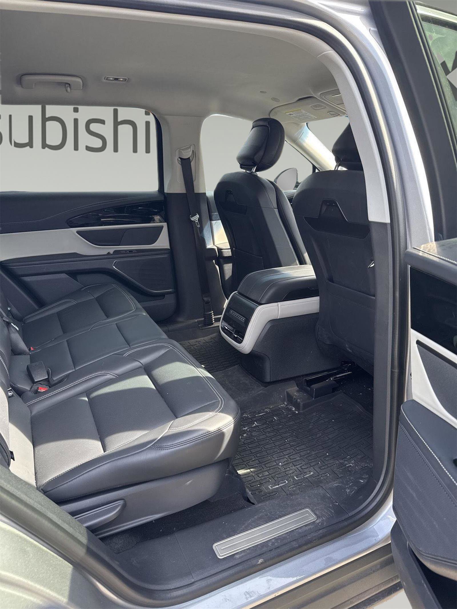 Used 2024 Lincoln Nautilus Premier image 18