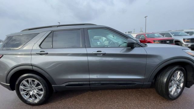 New 2026 Ford Explorer Active w/ Active Comfort Package image 9