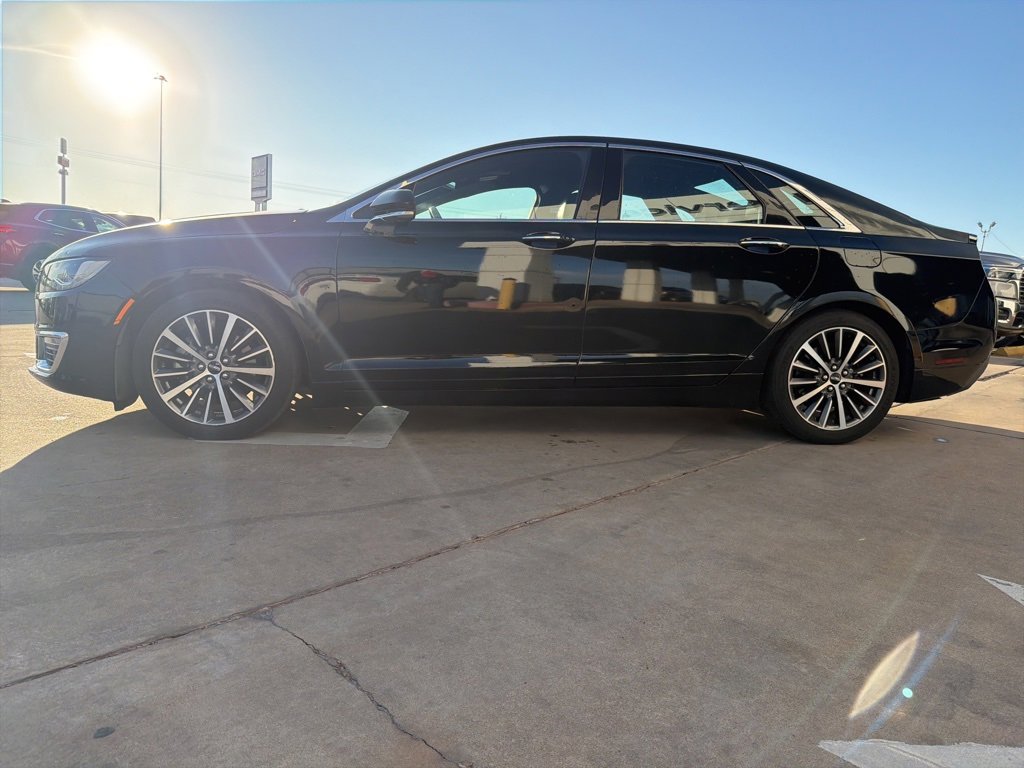 Used 2017 Lincoln MKZ Premiere image 5