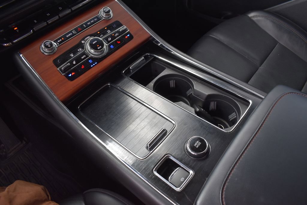 Used 2020 Lincoln Aviator Reserve w/ Elements Package Plus image 12