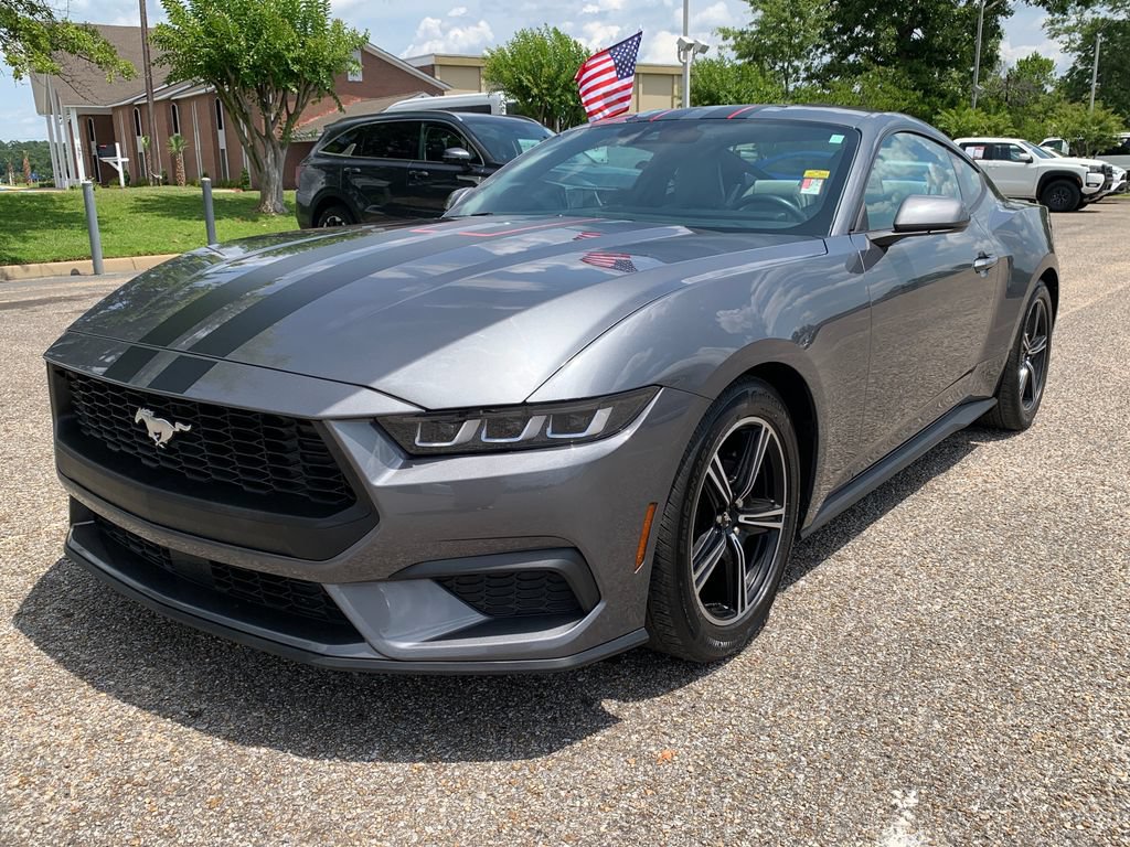 Used 2024 Ford Mustang Premium RWD image 4