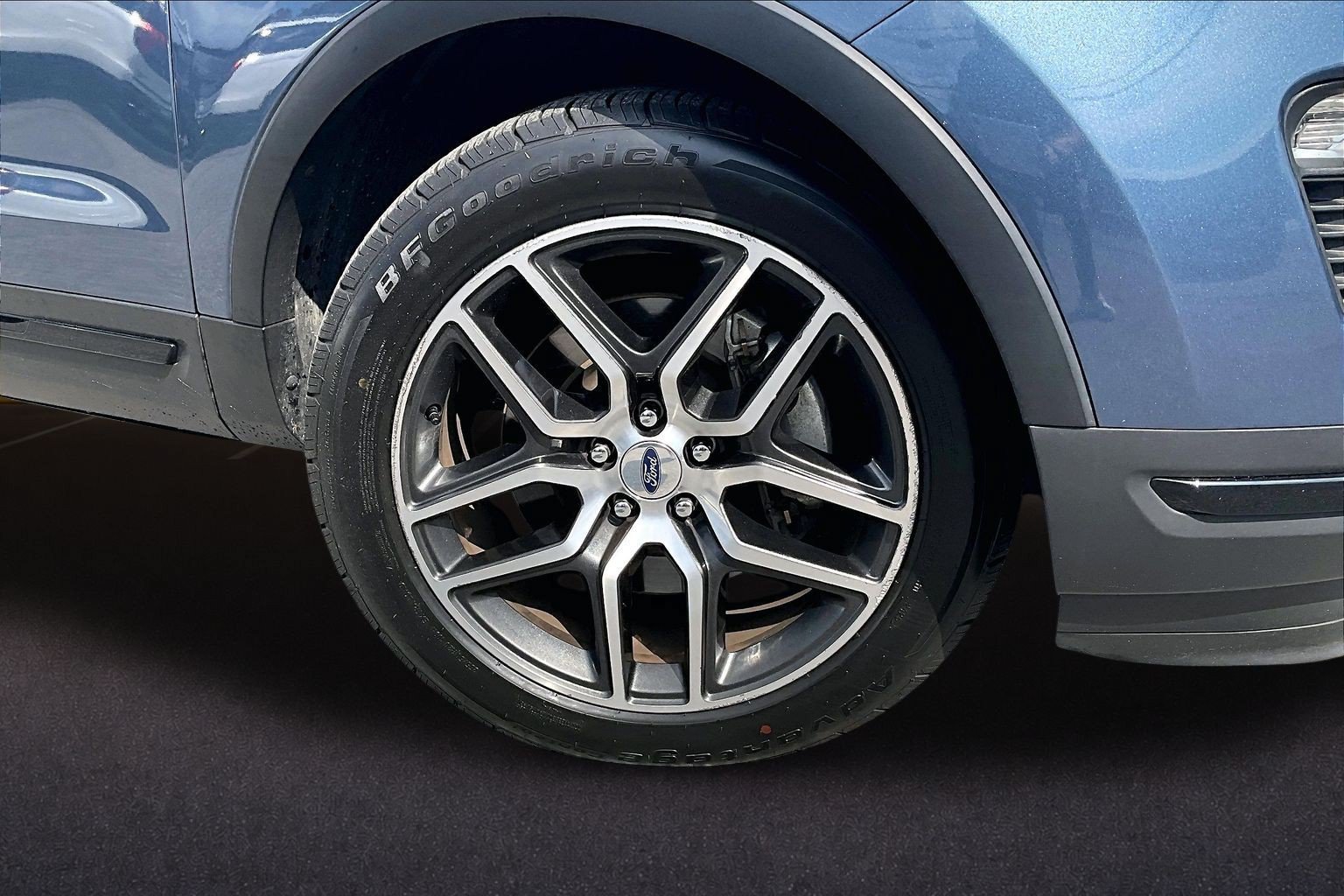 Used 2018 Ford Explorer Sport AWD/4WD image 9