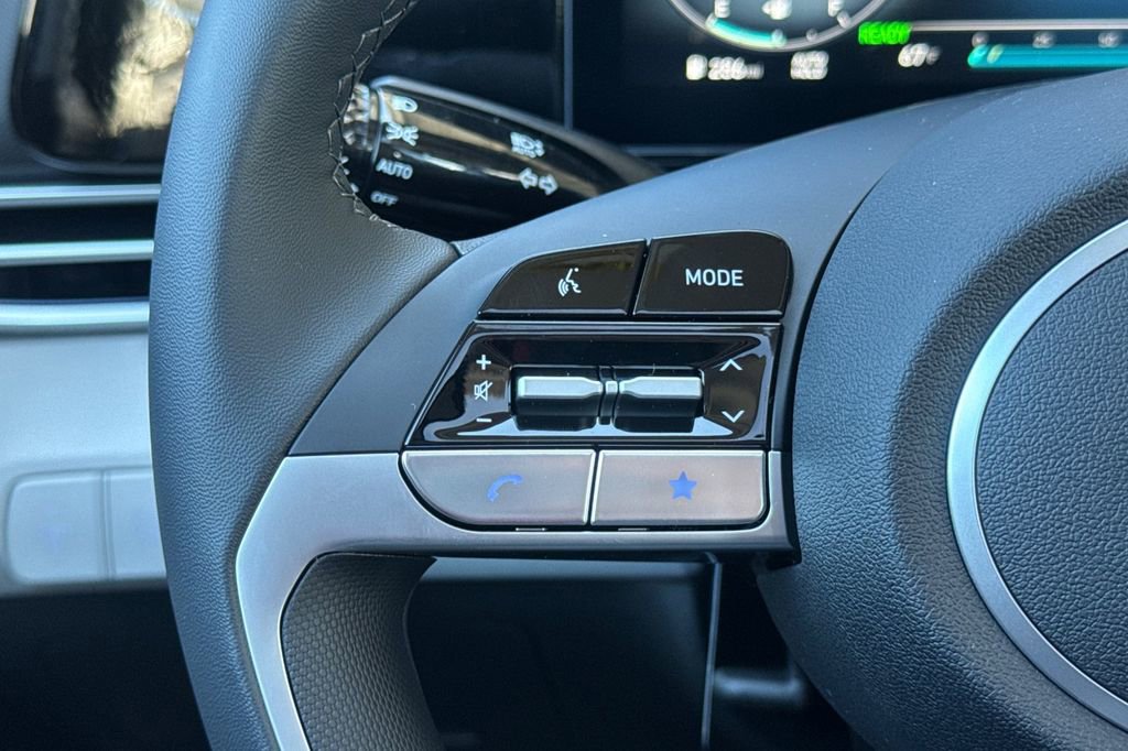 New 2026 Hyundai Elantra Limited FWD image 25