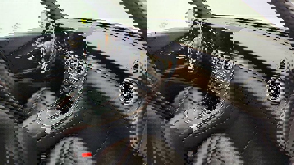 Used 2022 Mercedes-Benz GLC 300 4MATIC w/ Multimedia Package Lite image 24