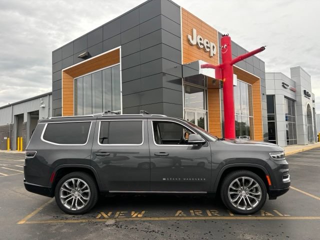 Used 2022 Jeep Grand Wagoneer Series II w/ Convenience Group III AWD/4WD video 1