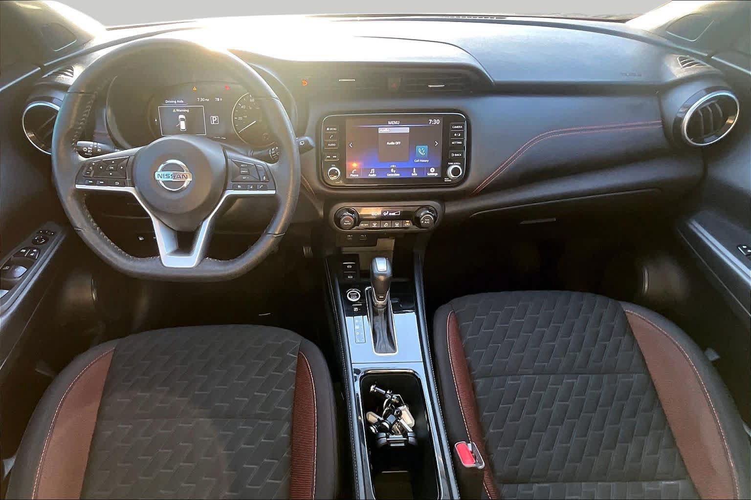 Used 2021 Nissan Kicks SR FWD image 12