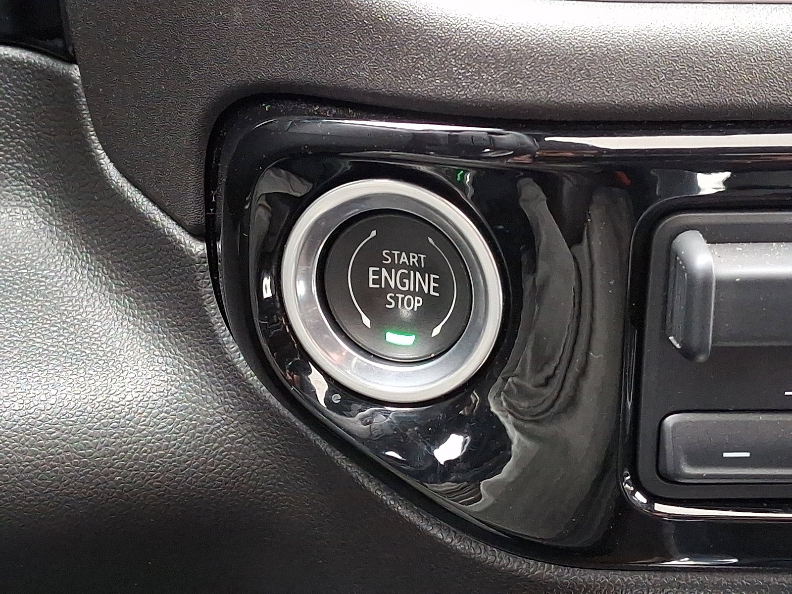 Used 2023 Chevrolet Silverado 1500 High Country w/ High Country Premium Package image 29