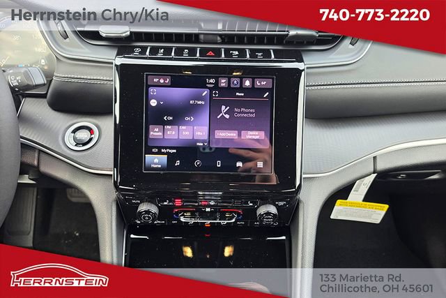 New 2026 Jeep Grand Cherokee Laredo image 9