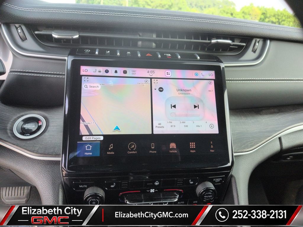 Used 2024 Jeep Grand Cherokee Limited w/ Trailer Tow Package AWD/4WD image 11