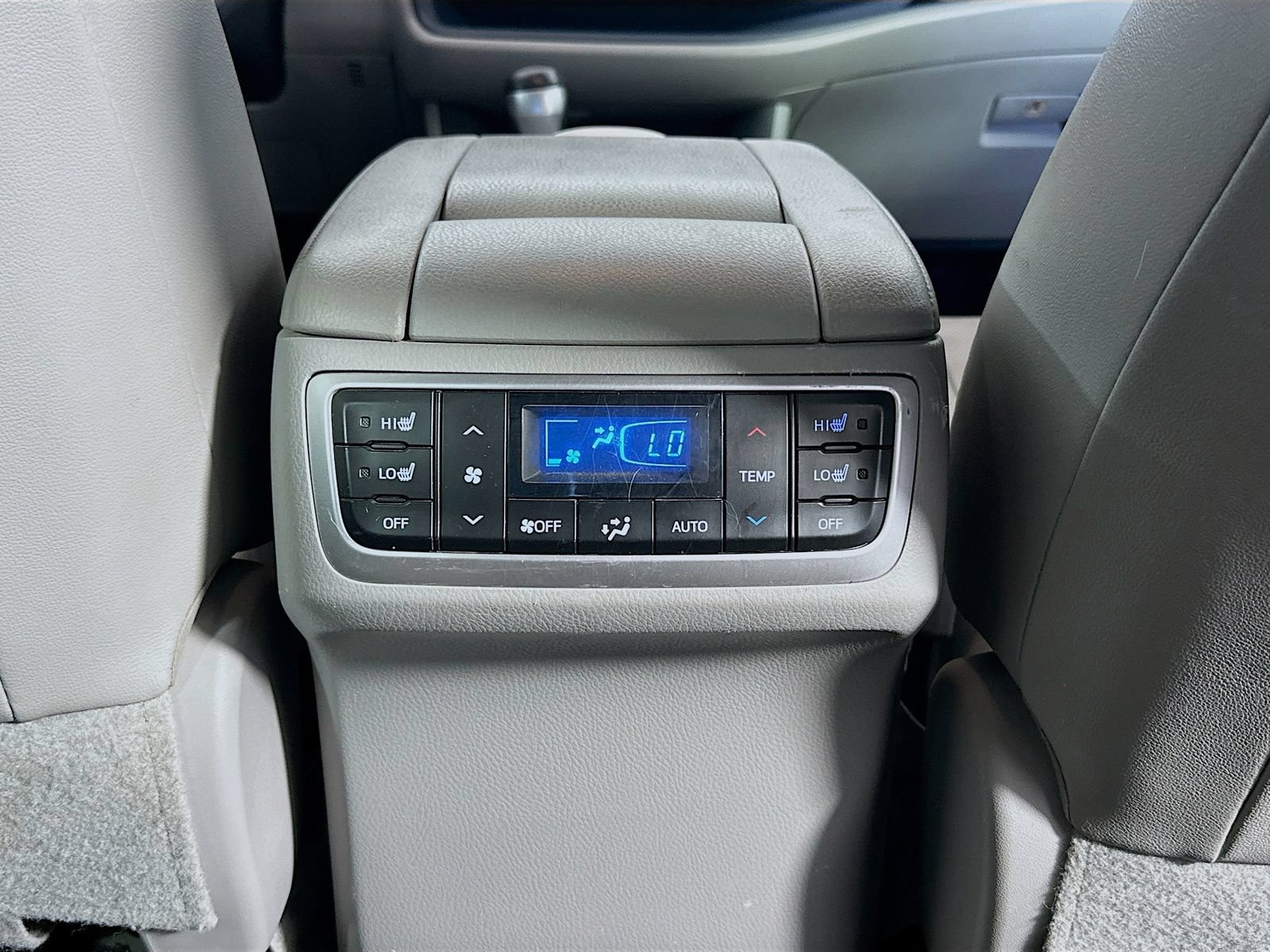 Used 2018 Toyota Highlander Limited Platinum AWD/4WD image 27