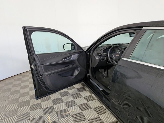 Certified 2023 Cadillac CT4 Premium Luxury image 17