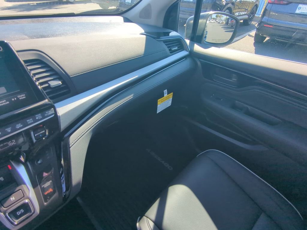 New 2026 Honda Odyssey Touring image 16