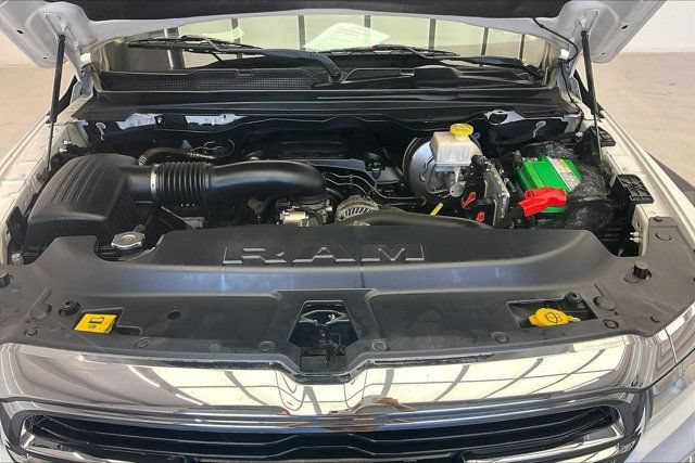 Used 2020 RAM 1500 Big Horn AWD/4WD image 9