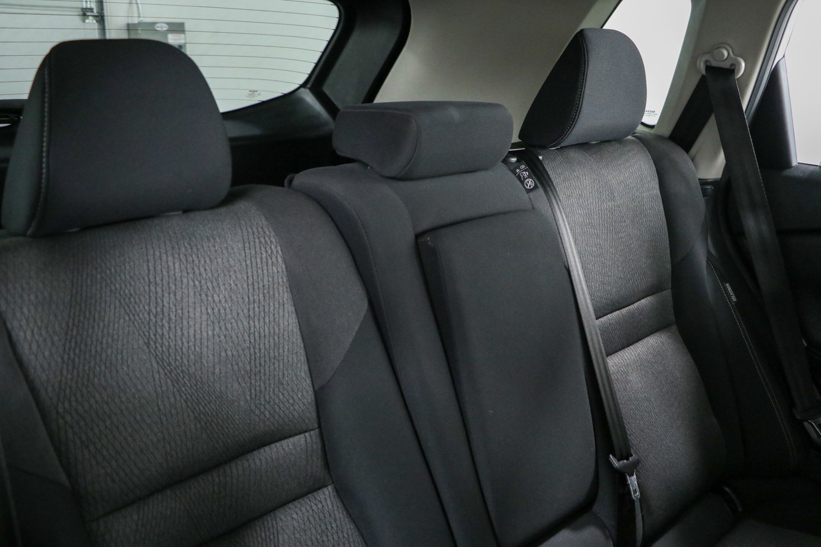 Used 2024 Nissan Rogue SV FWD image 27