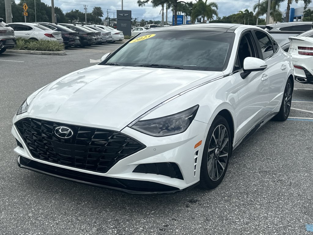 Used 2023 Hyundai Sonata Limited FWD image 3
