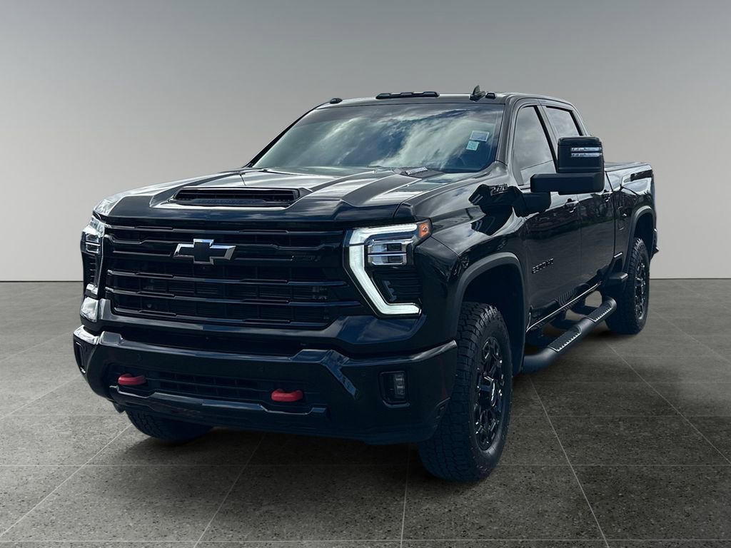 Used 2024 Chevrolet Silverado 2500 LTZ w/ LTZ Plus Package image 3