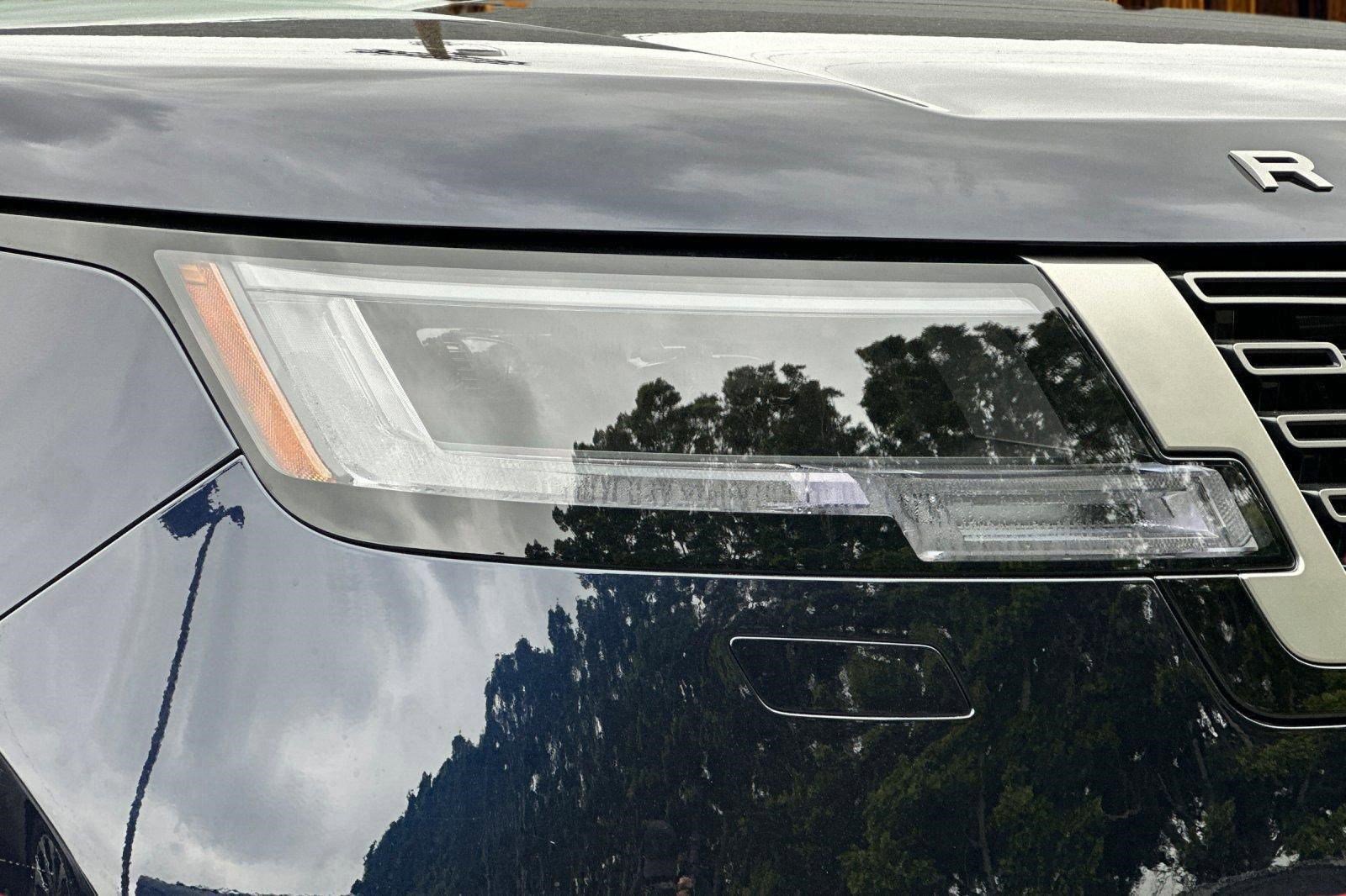New 2025 Land Rover Range Rover Long Wheelbase SE AWD/4WD image 10