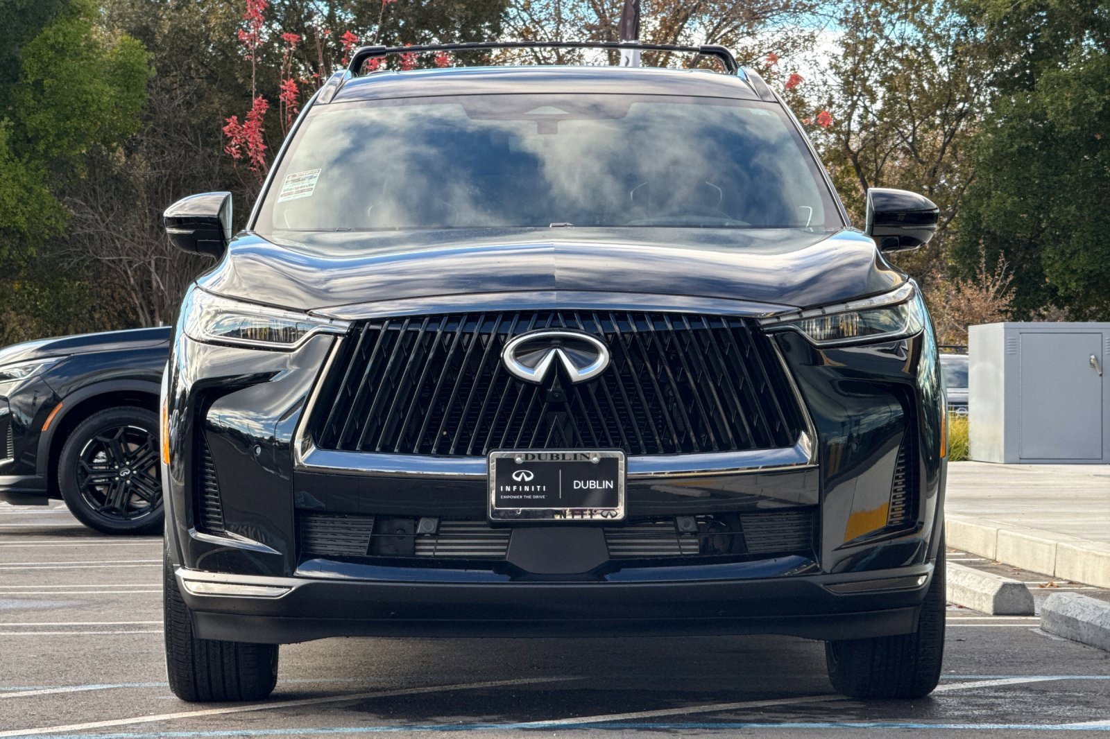 New 2026 INFINITI QX60 Autograph w/ Dark Cargo Package image 8