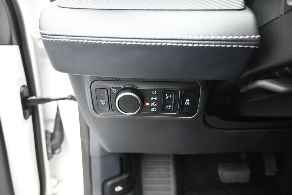 Used 2025 Ford Mustang Mach-E Select RWD image 12
