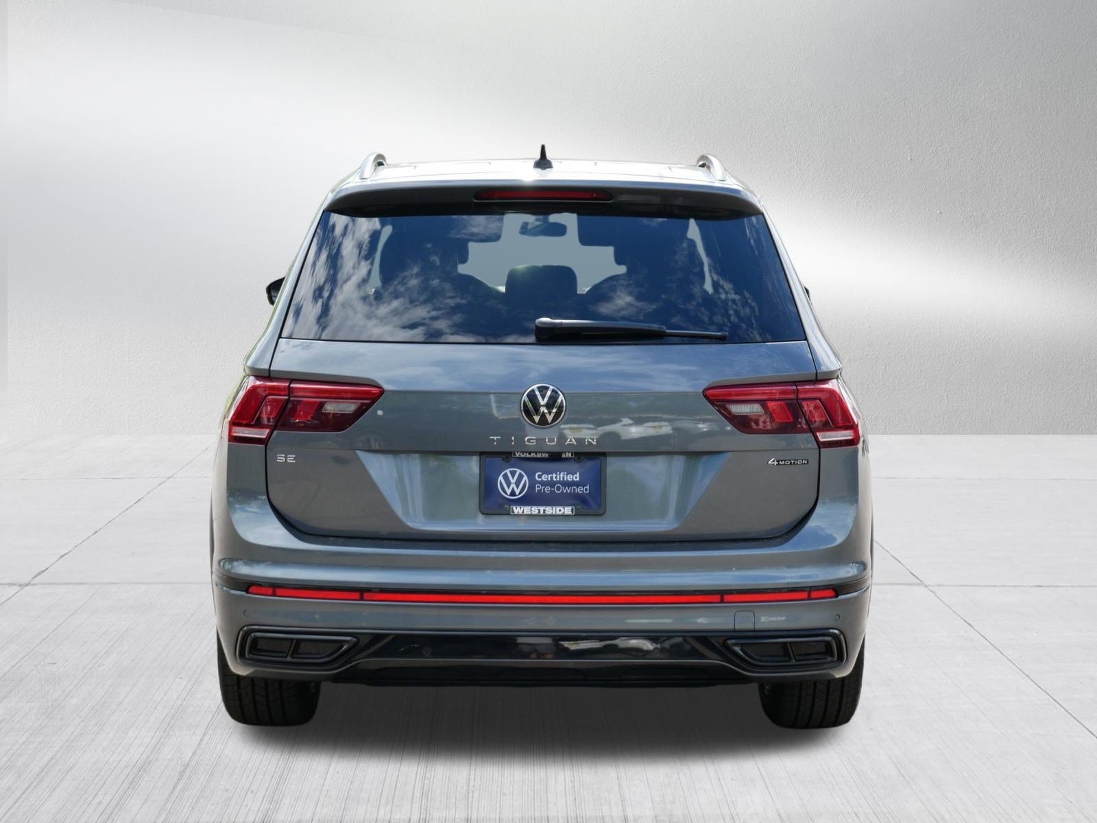 Certified 2023 Volkswagen Tiguan SE R-Line AWD/4WD image 6