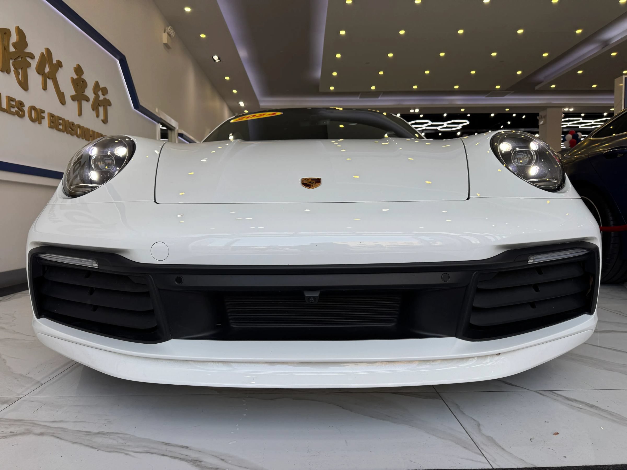 Used 2024 Porsche 911 Carrera S RWD image 3