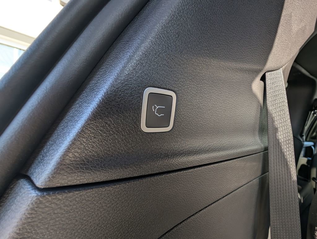 New 2026 Chrysler Pacifica Select image 30