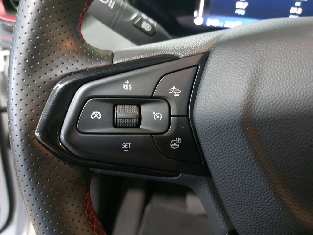 Used 2024 Chevrolet TrailBlazer RS AWD/4WD image 16