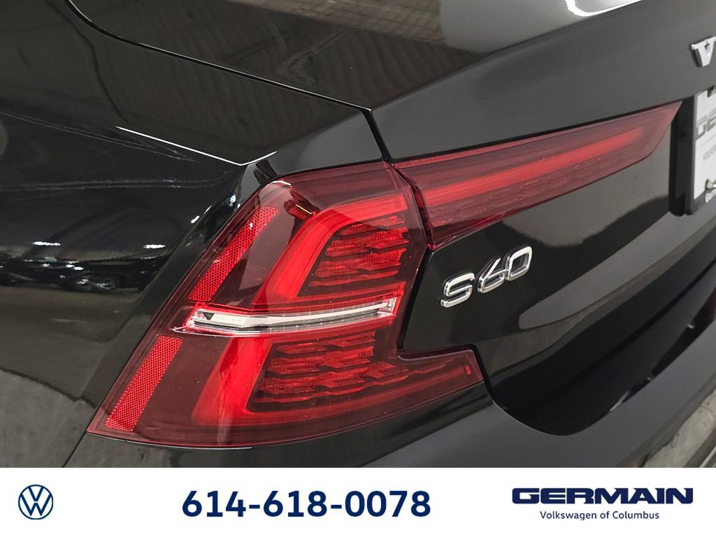 Used 2022 Volvo S60 B5 Momentum w/ Climate Package FWD image 18