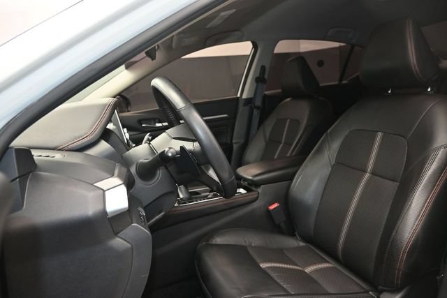 Used 2023 Nissan Altima 2.5 SR FWD image 9