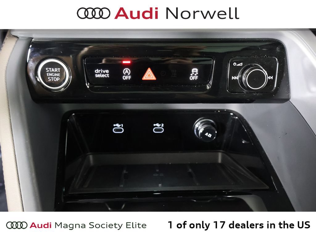 Used 2025 Audi Q5 Premium w/ Convenience Package AWD/4WD image 6