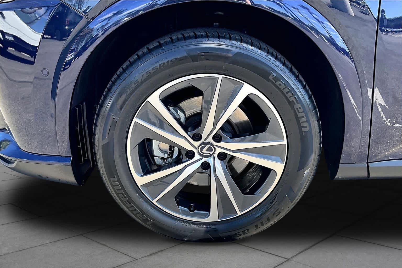 Certified 2023 Lexus RX 350 Premium w/ Accessory Package (Z1) FWD image 10