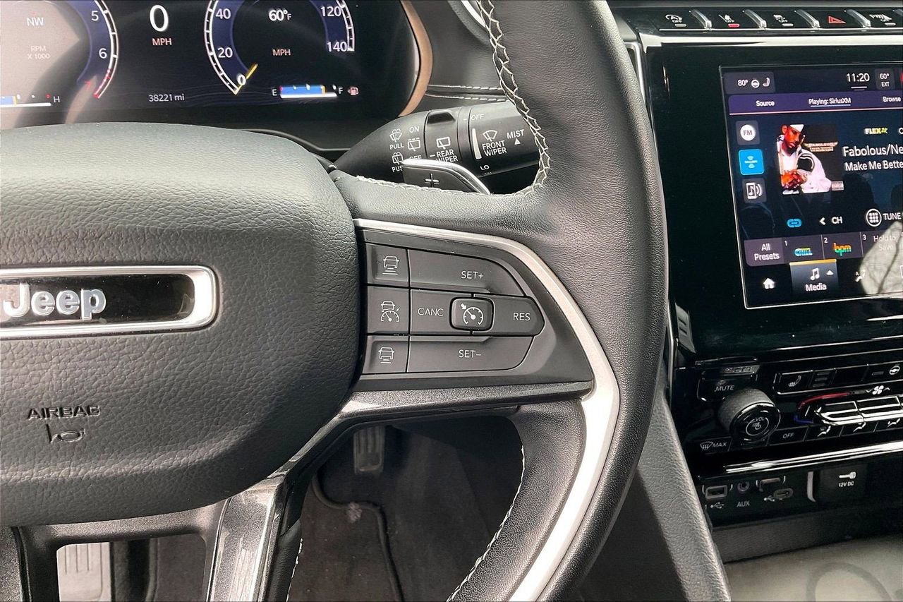 Certified 2022 Jeep Grand Cherokee L Laredo image 31