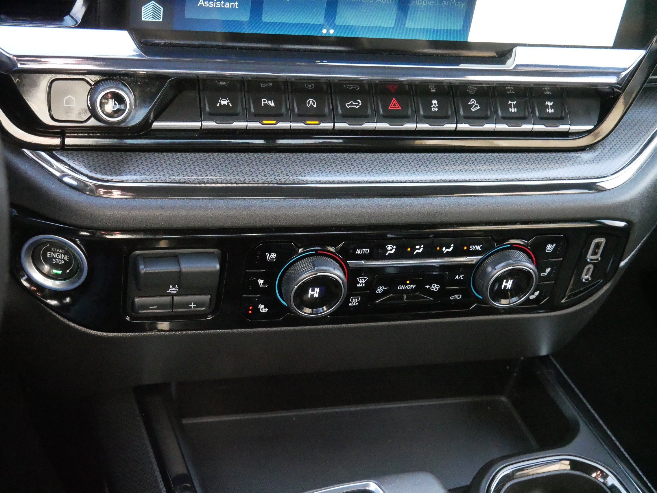 Used 2022 Chevrolet Silverado 1500 ZR2 w/ Technology Package image 23