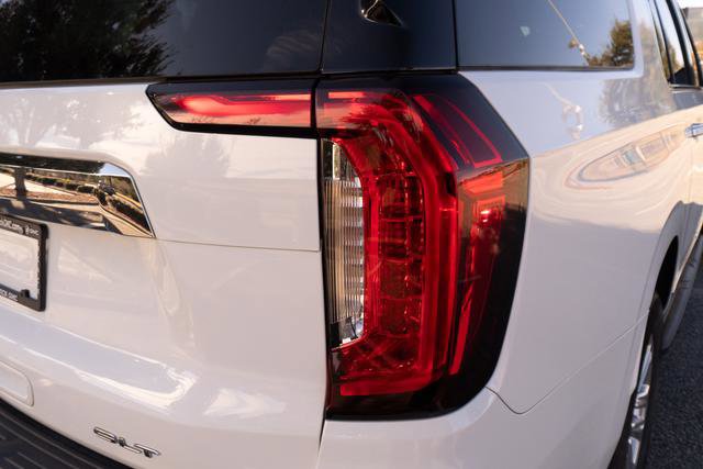 Used 2023 GMC Yukon XL SLT image 37